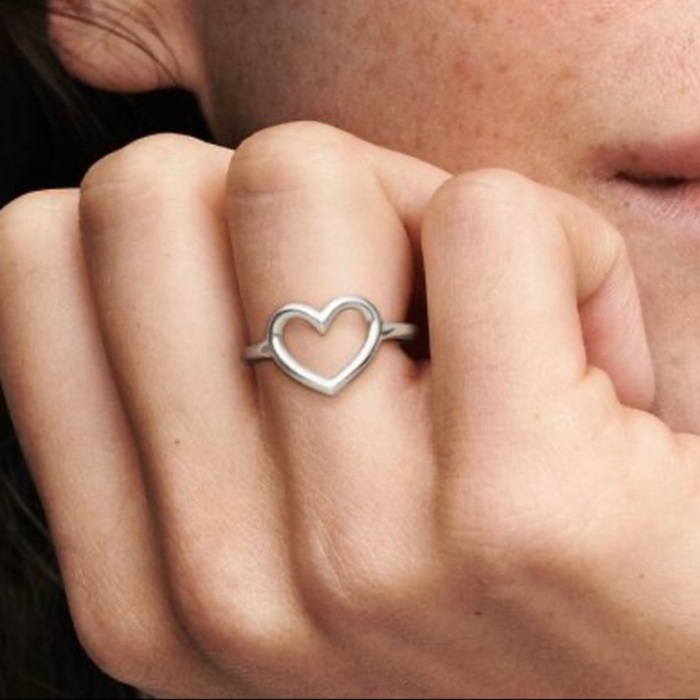 Size 7 Pandora heart ring